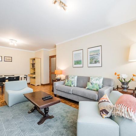 Guestready - Eclectic Haven In The Heart Of Porto Apartment Bagian luar foto
