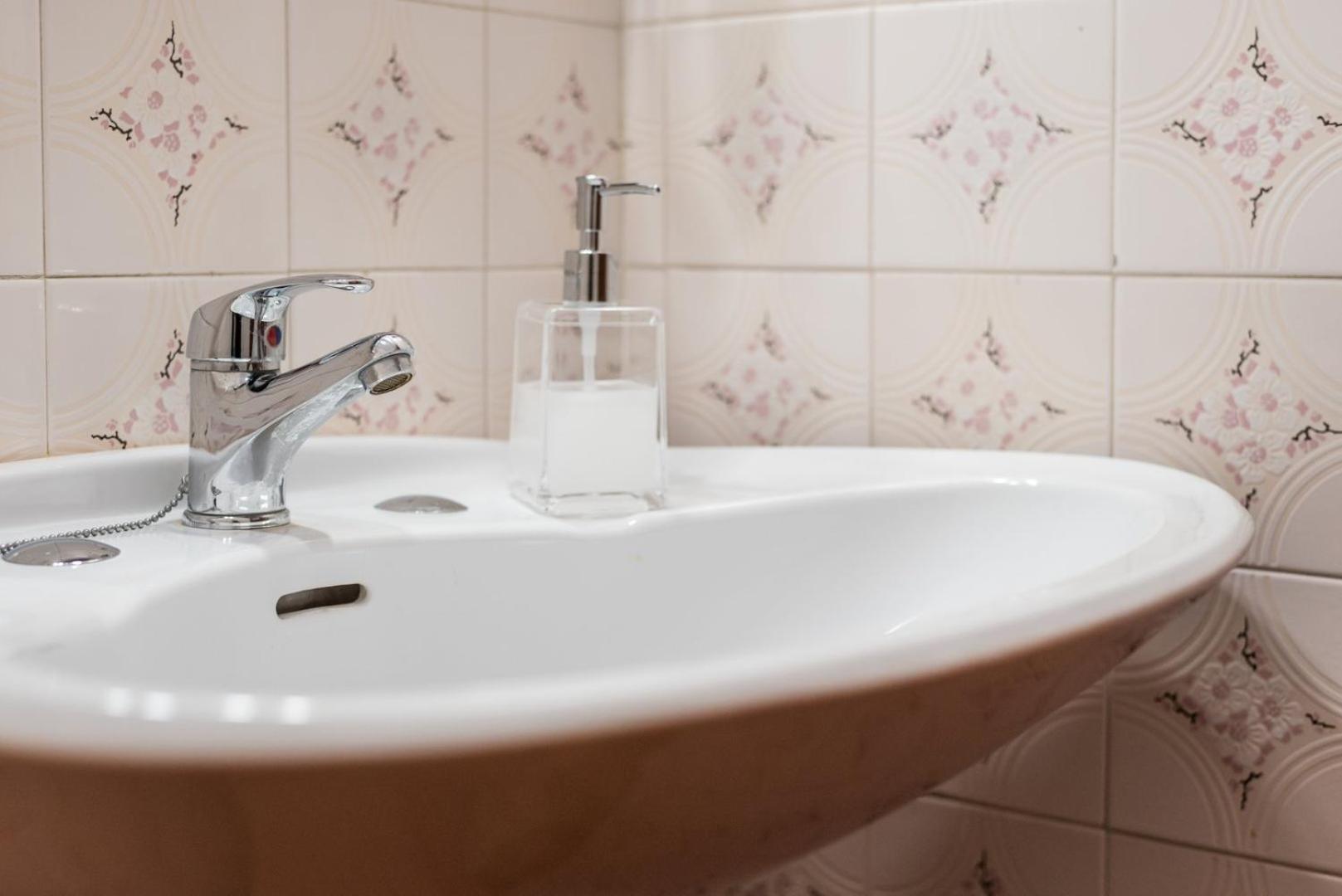 Guestready - Eclectic Haven In The Heart Of Porto Apartment Bagian luar foto